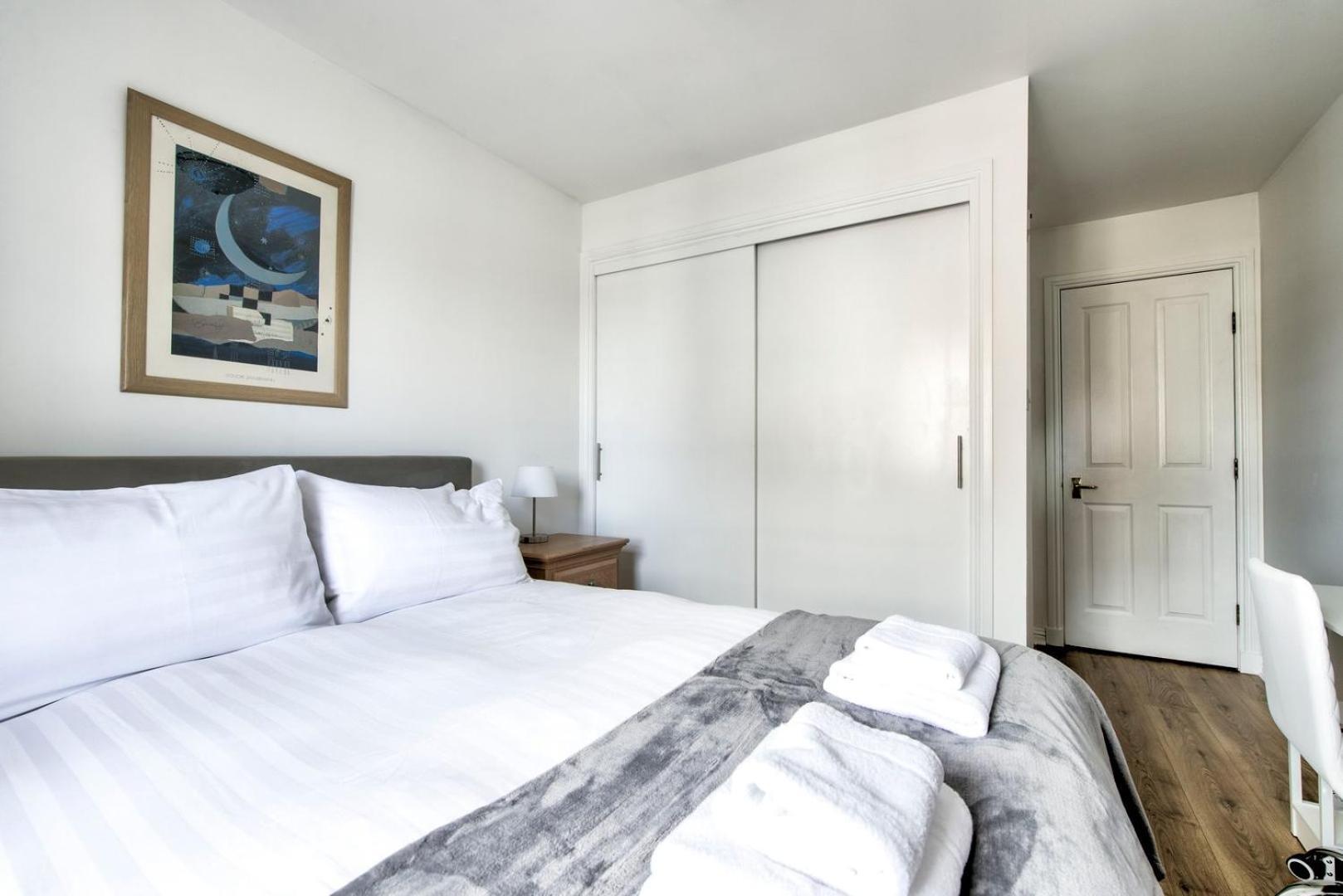 Апартаменты Guestready - Stylish W/ Parking Near *