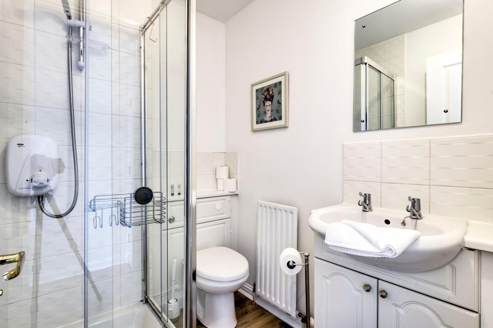 Guestready - Stylish W/ Parking Near * Эдинбург
